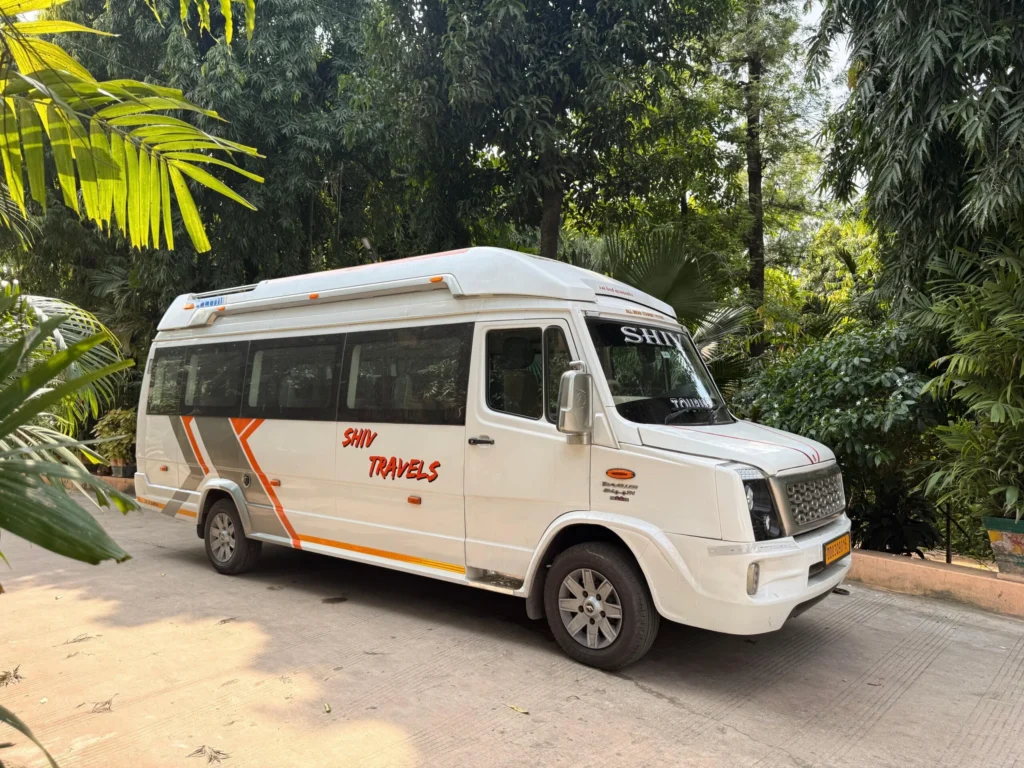 17 seater tempo traveller in ahmedabad